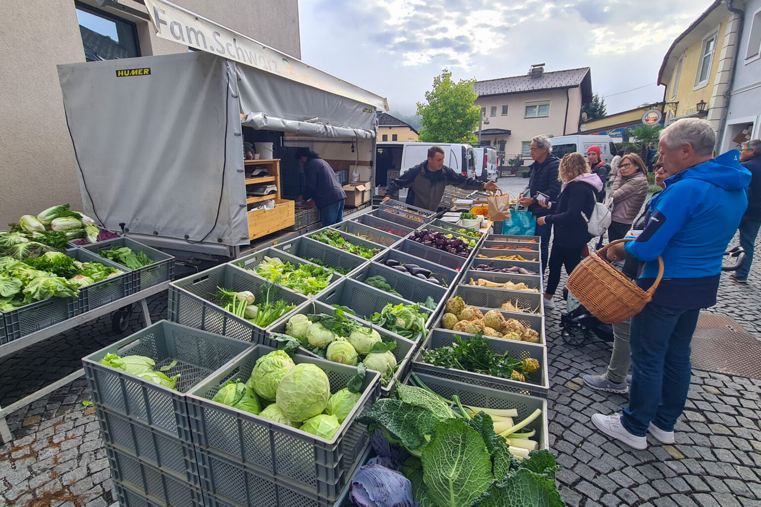 Ganzjähriger Wochenmarkt in Spittal an der Drau, am Donnerstag von 07.00 bis 12.00 Uhr, Fotos © www.regionale-produkte.online
